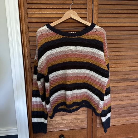 ONEILL sweater size Large - Picture 1 of 1